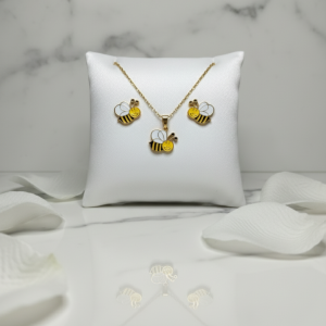 Parure 2 pièces "Abeille", Parure en acier inoxydable dorée avec chaine ,pendentif abeille ,et boucles d'oreilles assorties.